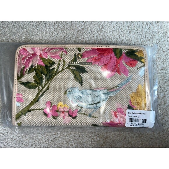 Spartina 449 Babbie’s Store Blue Bird Floral Snap Travel Wallet Embroidered NWT - Picture 4 of 4
